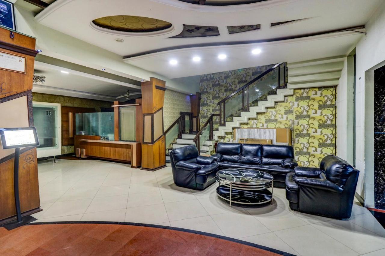 Oyo 61861 Hotel Dream Palace Durg Εξωτερικό φωτογραφία