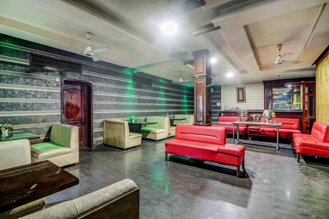 Oyo 61861 Hotel Dream Palace Durg Εξωτερικό φωτογραφία