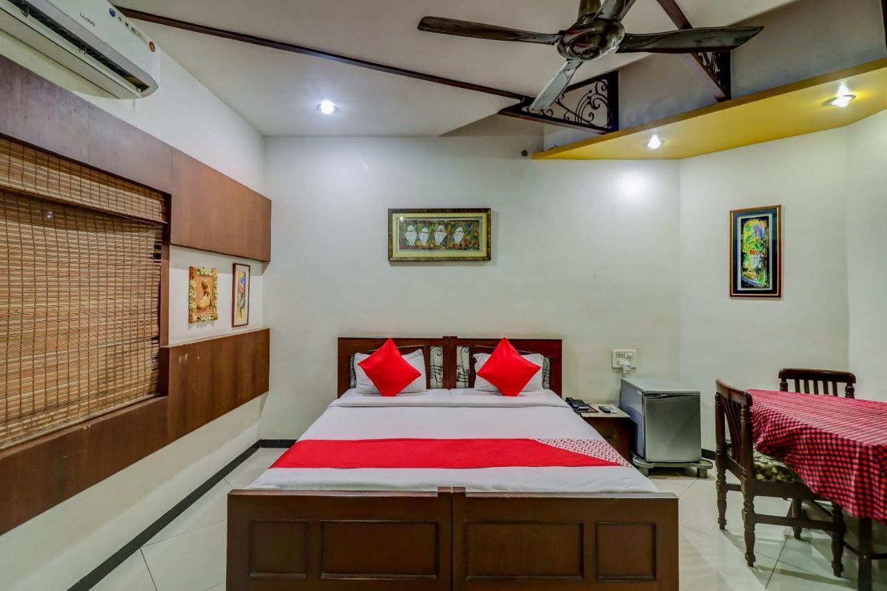 Oyo 61861 Hotel Dream Palace Durg Εξωτερικό φωτογραφία