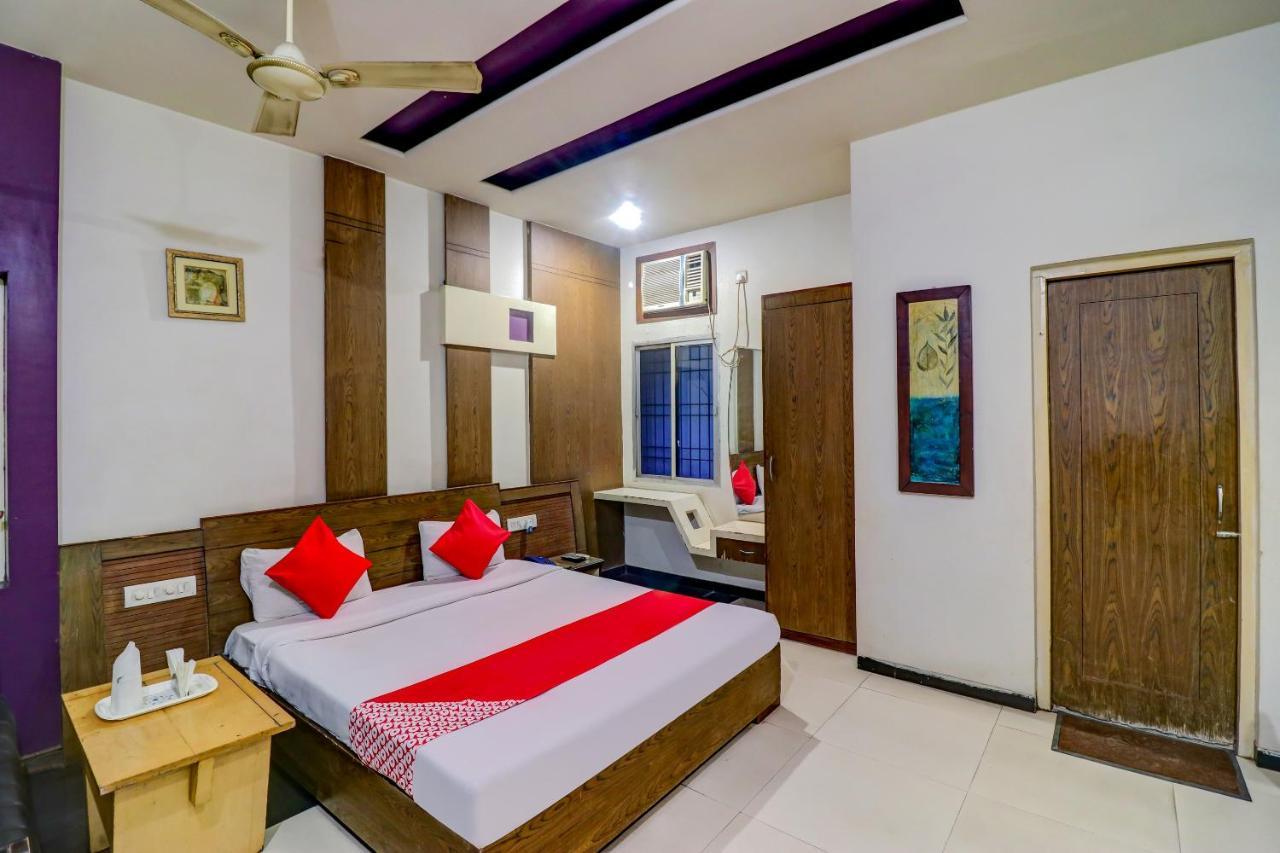 Oyo 61861 Hotel Dream Palace Durg Εξωτερικό φωτογραφία