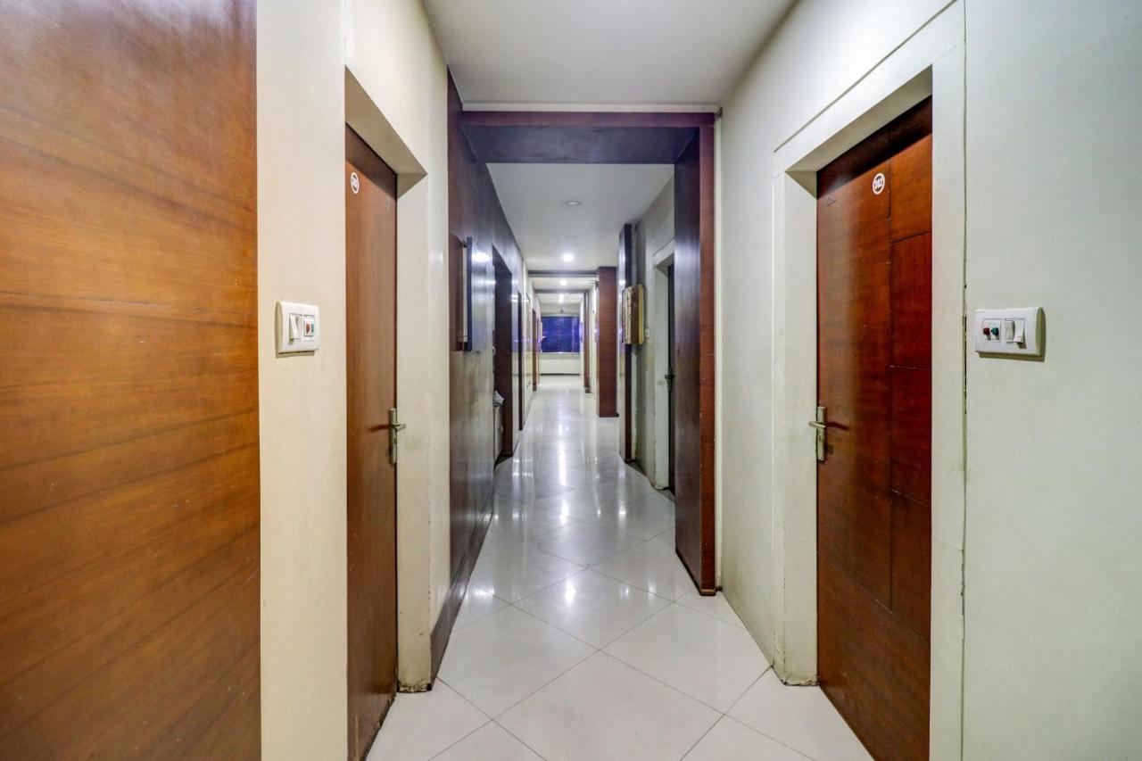 Oyo 61861 Hotel Dream Palace Durg Εξωτερικό φωτογραφία